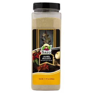 Laurel molido Sazú 340 gr en tarro dosificador, condimento natural ideal para sopas, guisos, carnes, arroces y salsas caseras.